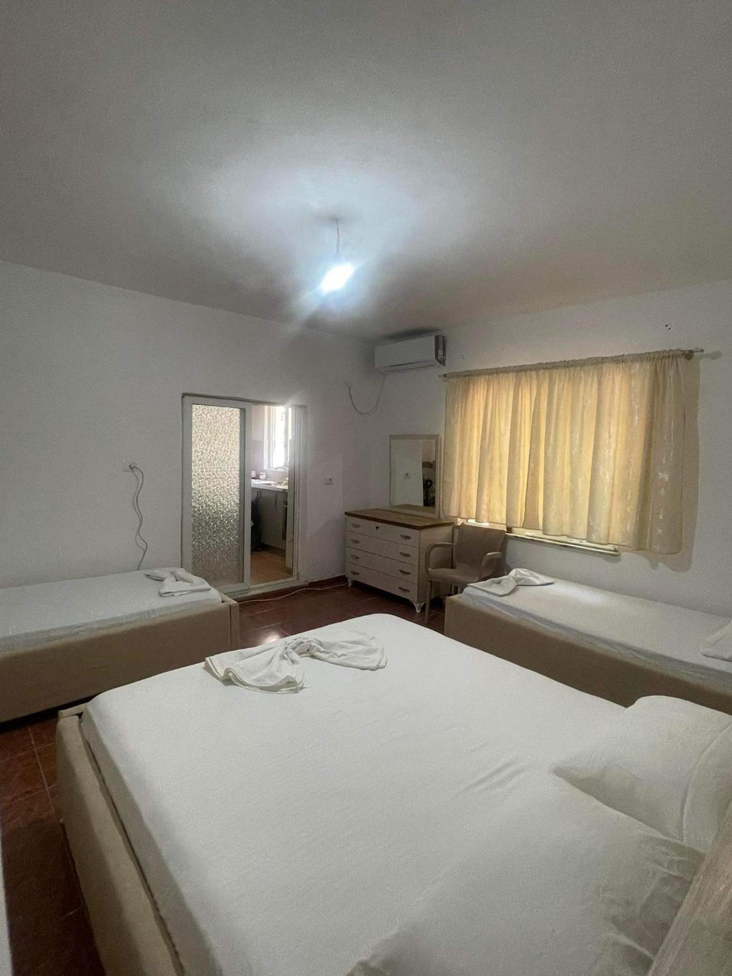Hotel Gjika Саранде Екстериор снимка