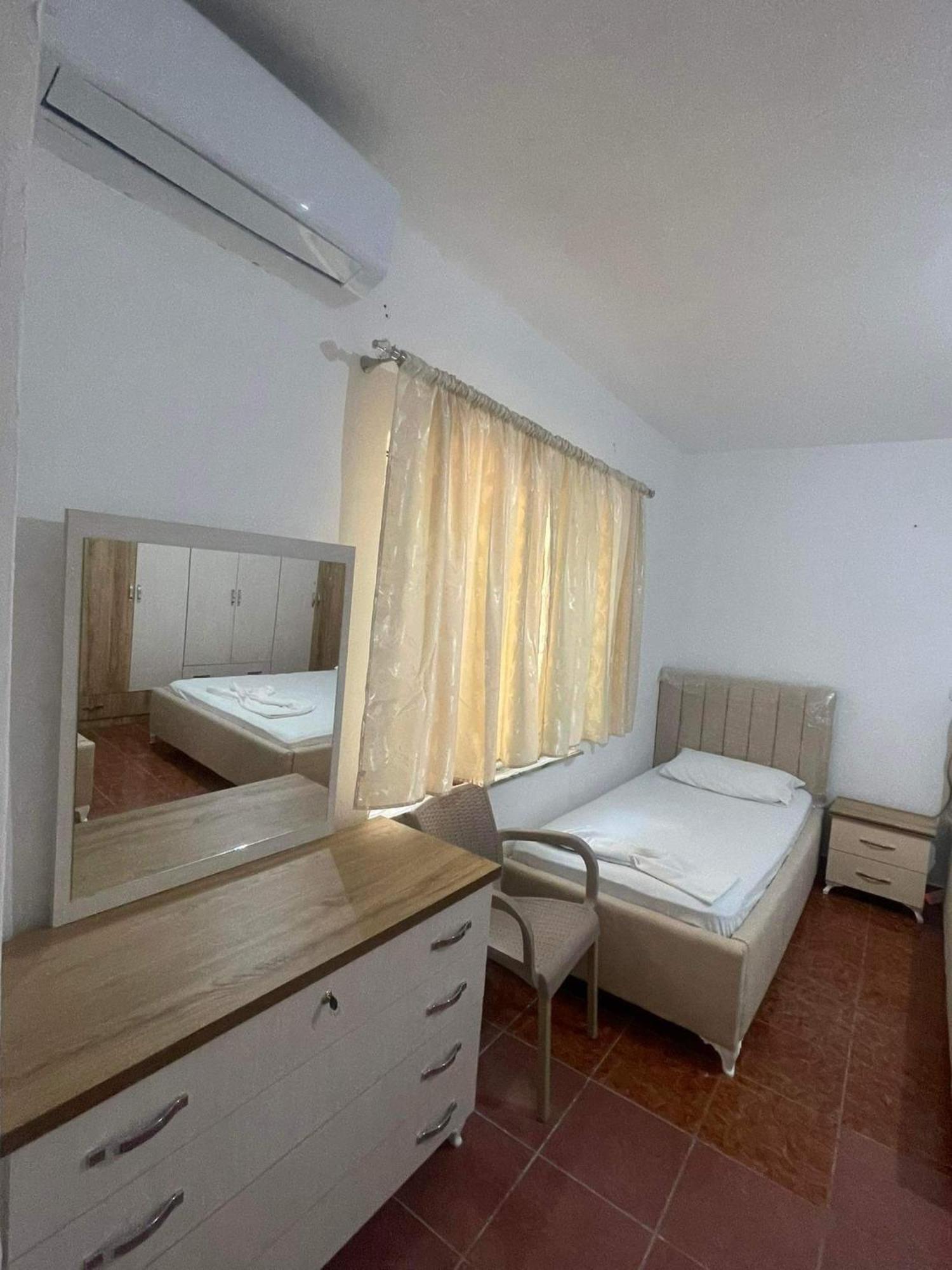 Hotel Gjika Саранде Екстериор снимка