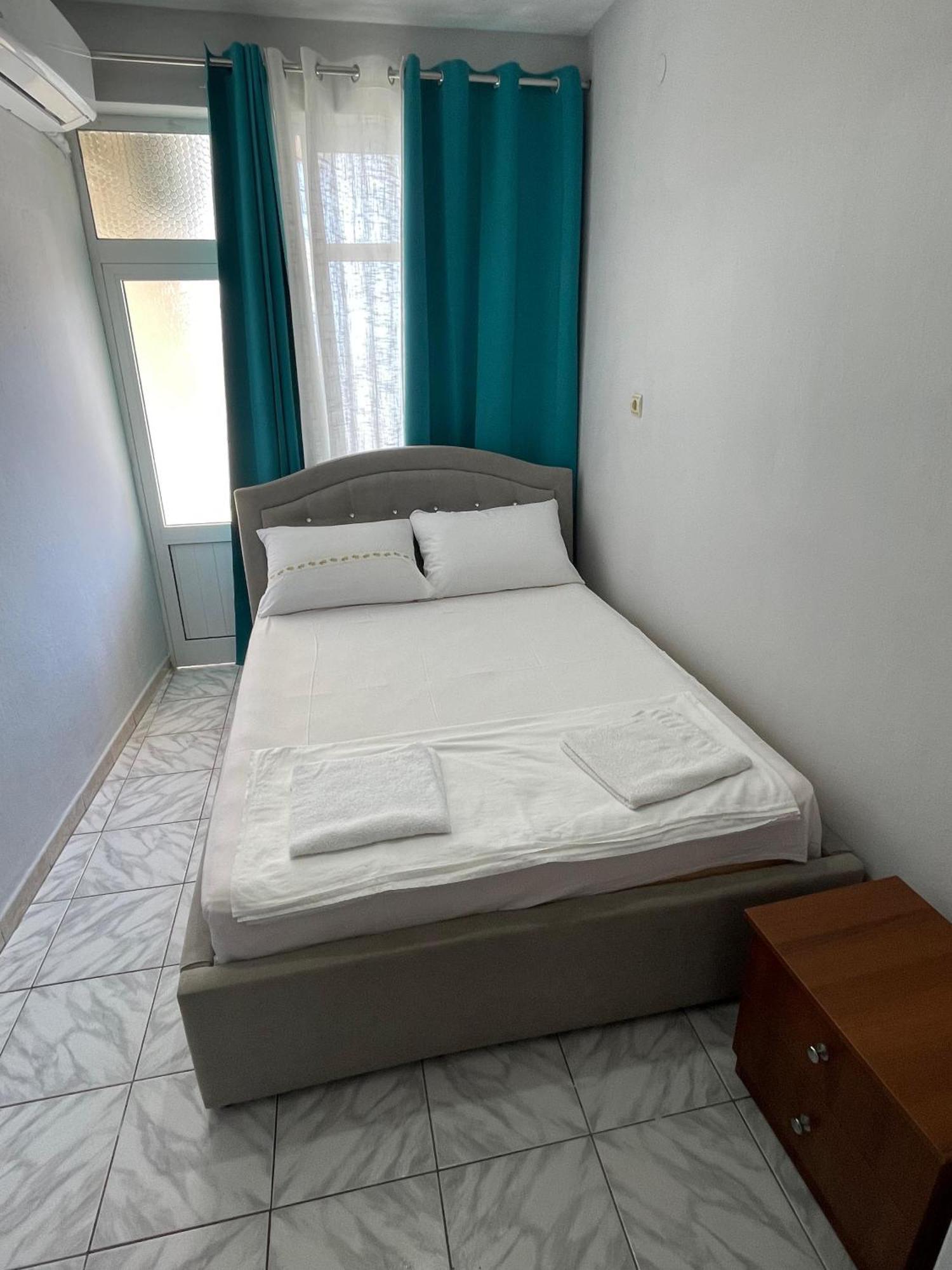 Hotel Gjika Саранде Екстериор снимка