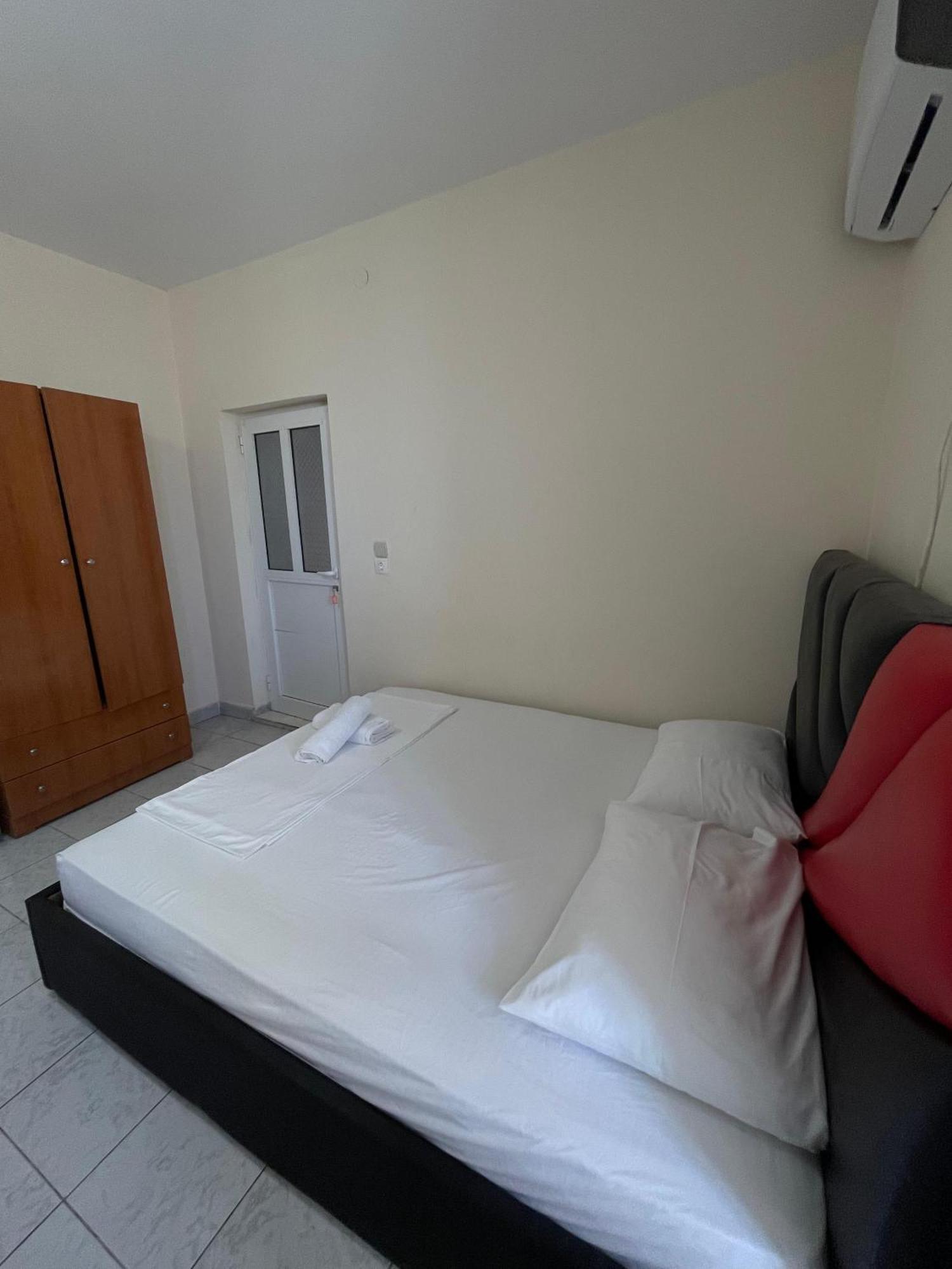 Hotel Gjika Саранде Екстериор снимка