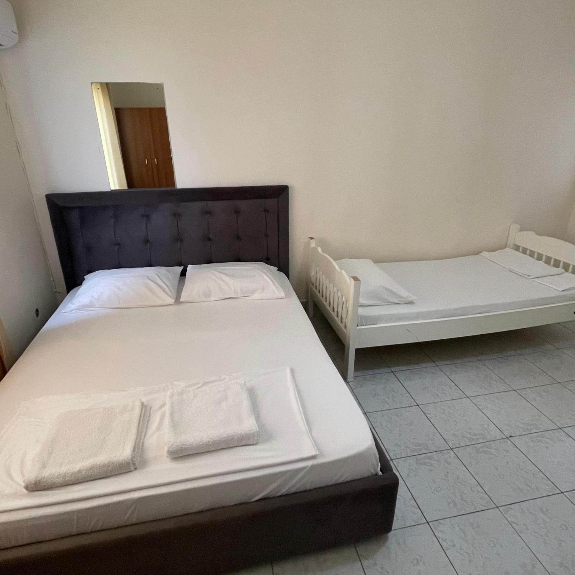 Hotel Gjika Саранде Екстериор снимка