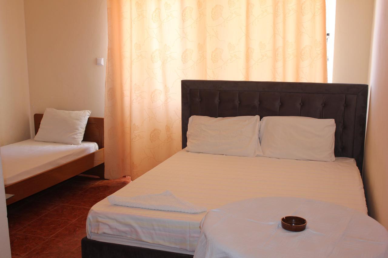 Hotel Gjika Саранде Екстериор снимка